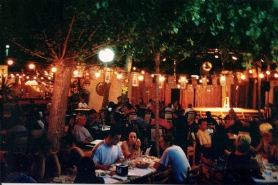 restaurant nuit